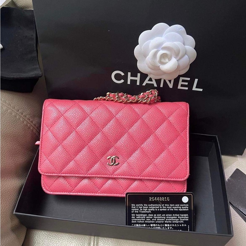 ‼️SOLD‼️CHANEL CAVIAR WOC - Picture 1 of 9